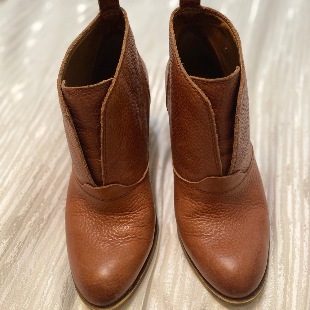 Lucky Brand Brown Leather Booties, size 6M